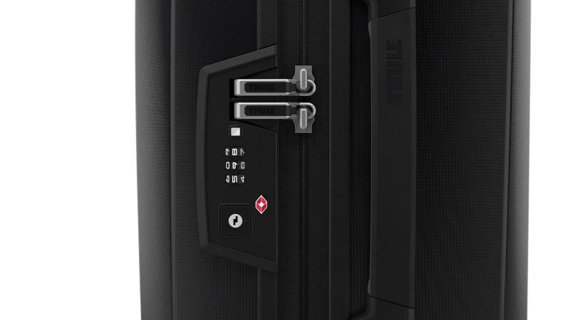 Купить Чемодан на колесах Thule Revolve Carry On Spinner (Black) (TH 3203921)