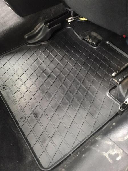 Купити Автоковрики Stingray Mazda Mazda 6 2002-  Чорние (1011134)