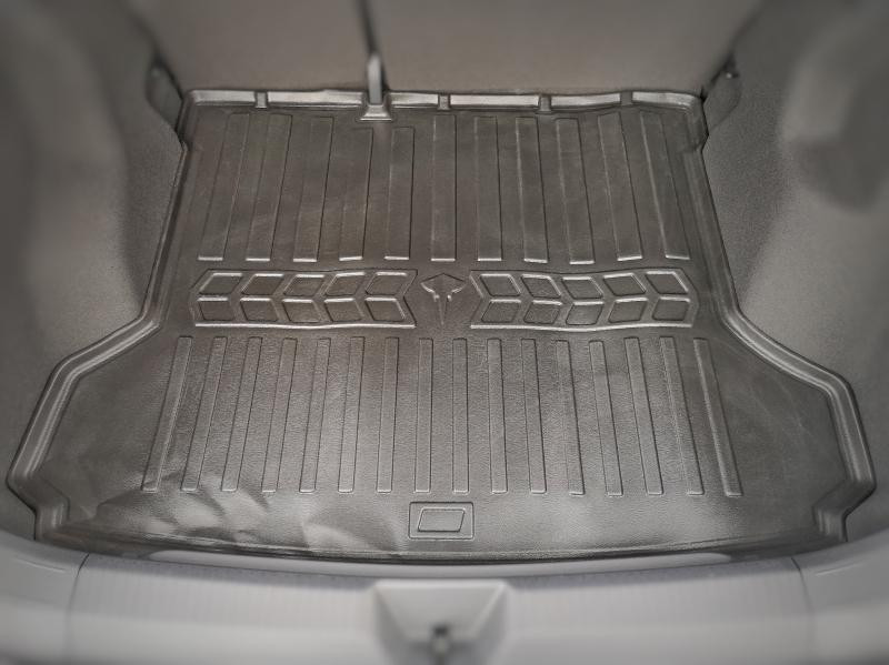 Купить Автоковрики Stingray Volkswagen Volkswagen ID.4 1 шт Чорние (6024211)