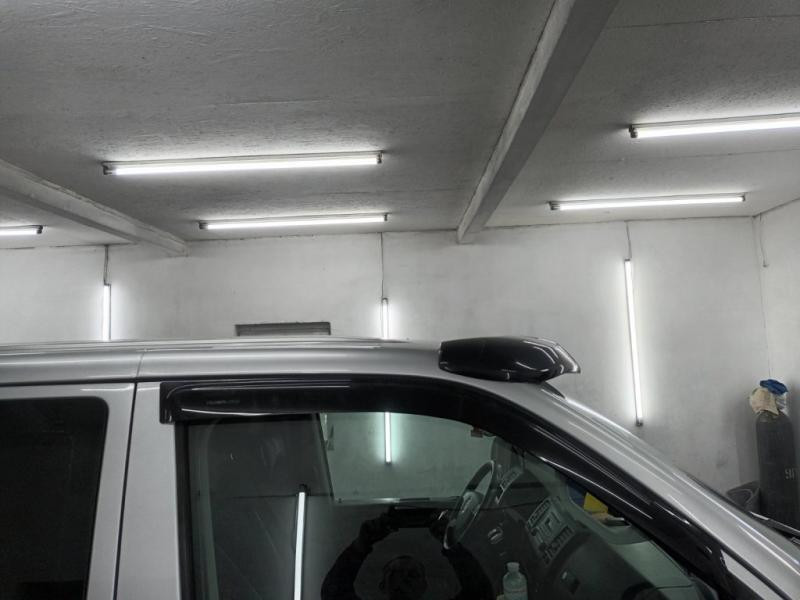 Купити Козирьок на лобове скло (під фарбування) для Volkswagen T6