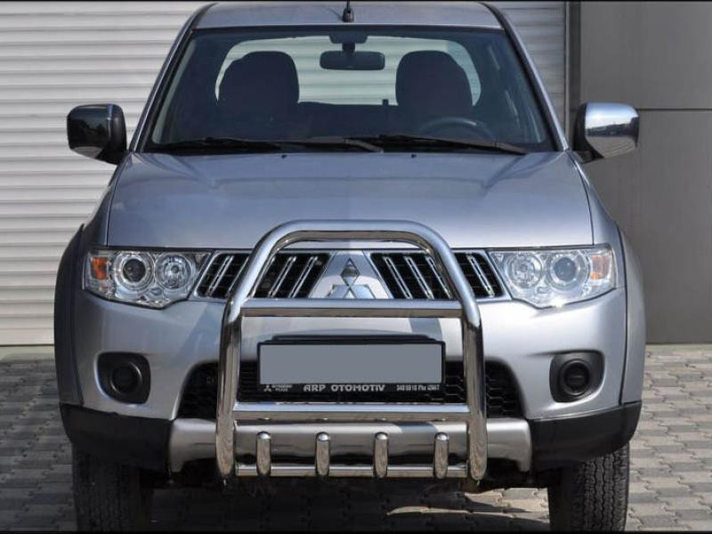 Купити Передній захист QT007 (нерж.) для Mitsubishi Pajero Sport 2008-2015 рр