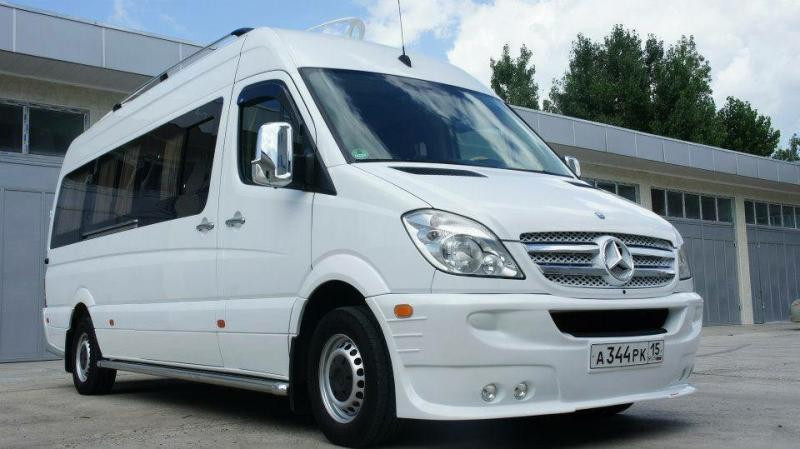 Купить Передний бампер 4 фары (2006-2013) для Mercedes Sprinter W906