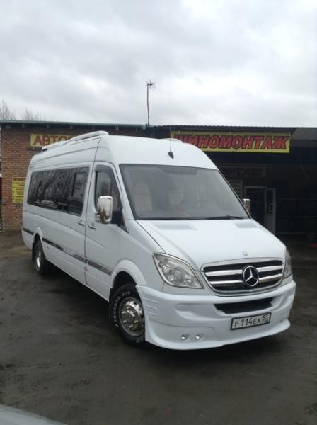 Купить Передний бампер 4 фары (2006-2013) для Mercedes Sprinter W906
