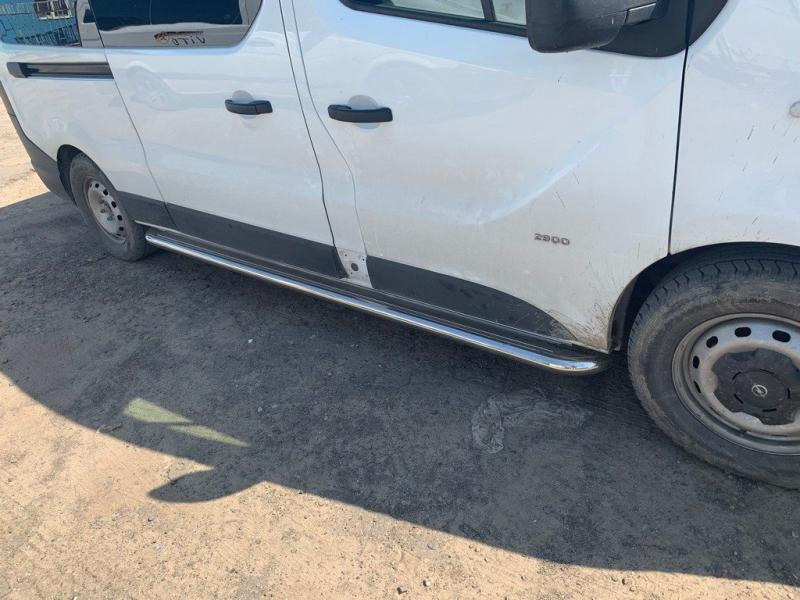 Купити Бокові пороги Premium (2 шт., нерж) 60 мм, коротка база для Nissan NV300/Primastar 2016-рр