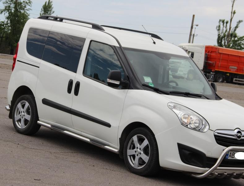 Купити Бічні труби (2 шт., нерж) 60 мм, коротка база для Opel Combo 2012-2018 рр