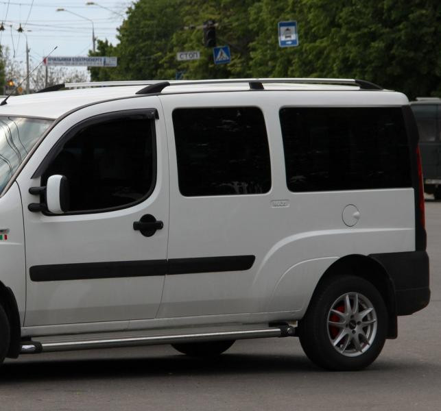 Купити Рейлінги Хром Металеві ніжки для Fiat Doblo I 2001-2005 рр