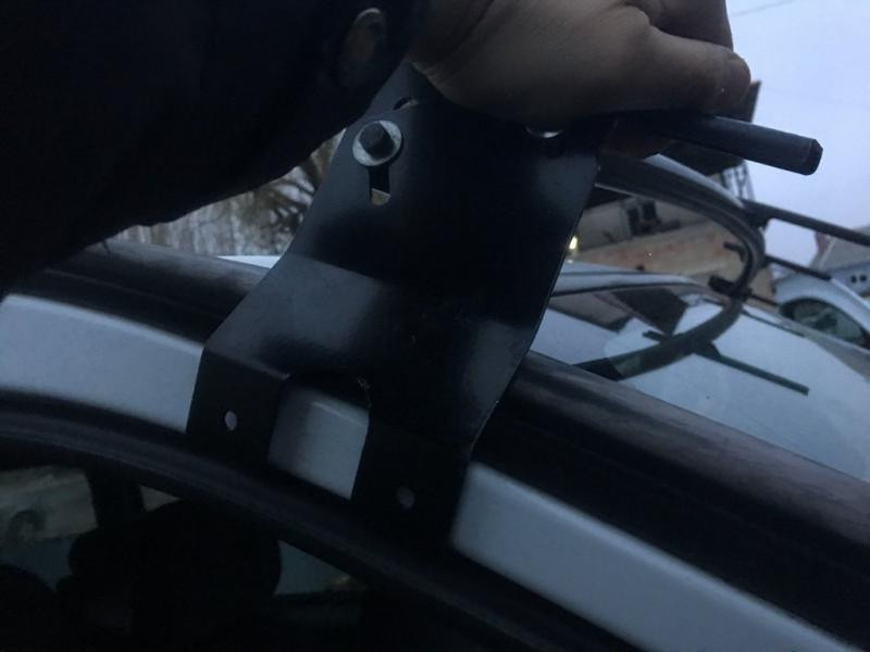 Купити Козирьок на лобове скло (чорний глянець, 5мм) для Nissan Primastar 2002-2014 рр