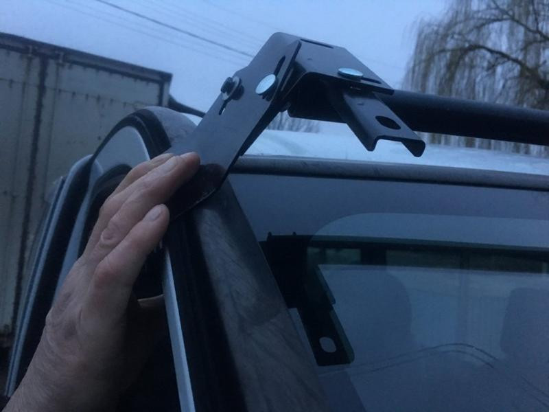 Купити Козирьок на лобове скло (чорний глянець, 5мм) для Nissan Primastar 2002-2014 рр