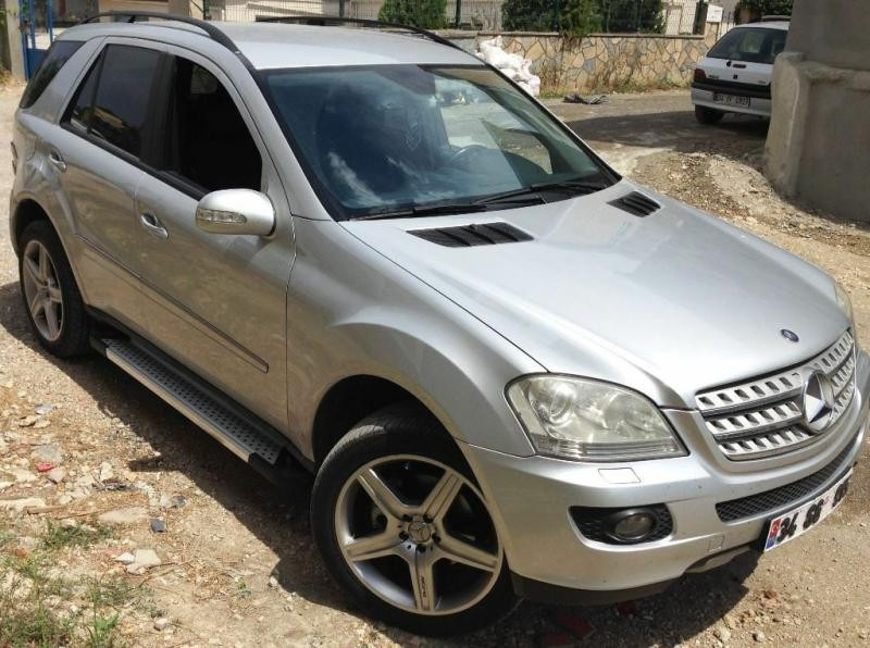 Купить Боковые пороги Allmond Grey (2 шт., алюм.) для Mercedes ML W164