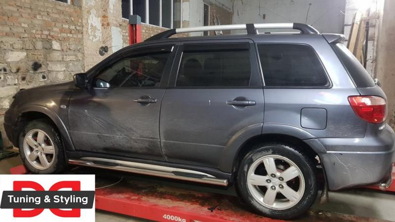 Купити Бічні труби (2 шт., нерж) для Mitsubishi Outlander 2001-2006 рр