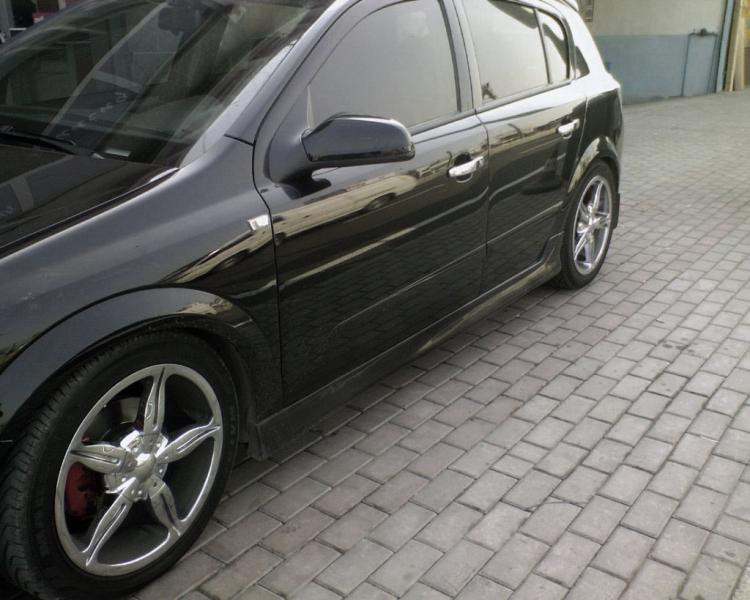Купить Боковые юбки HB (под покраску) для Opel Astra H 2004-2013 гг