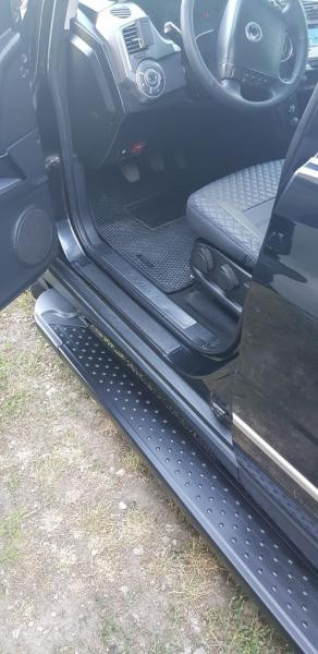 Купить Боковые пороги Allmond Black (2 шт., алюминий) для SsangYong Kyron 2005-2014 гг