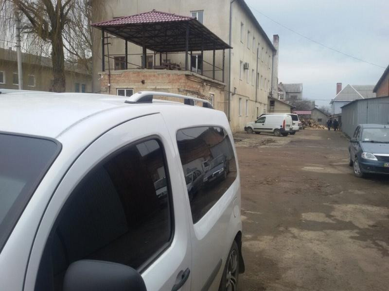 Купить Рейлинги Skyport (серый мат) Стандартная база для Renault Kangoo 2008-2020 гг