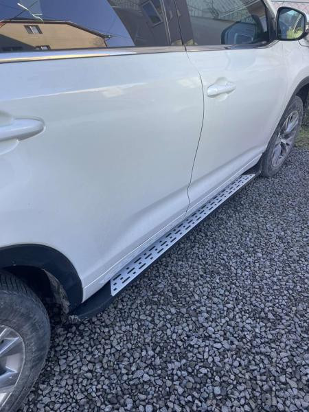 Купити Пороги Оригінальний дизайн (для EU і USA, 2 шт, алюміній) для Toyota Highlander 2013-2019 рр