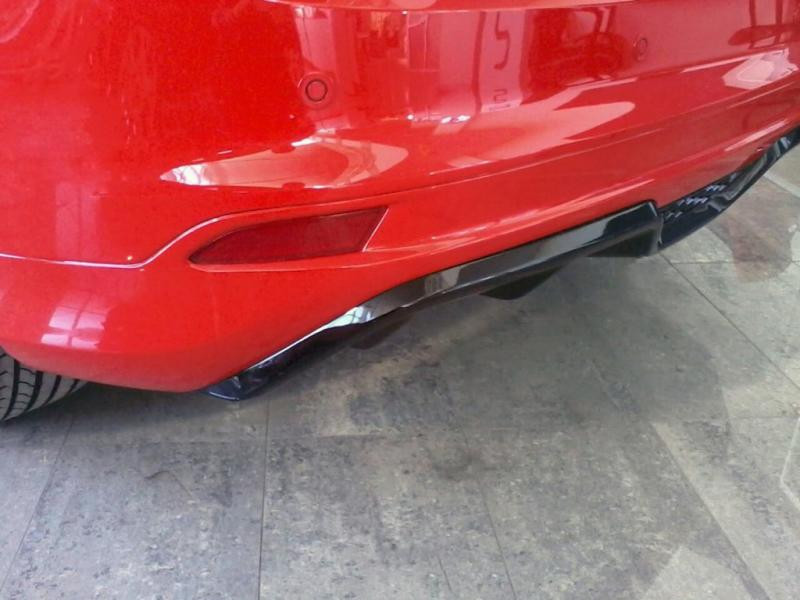 Купить Накладка на задний бампер HB (под покраску) для Ford Focus III 2011-2017 гг