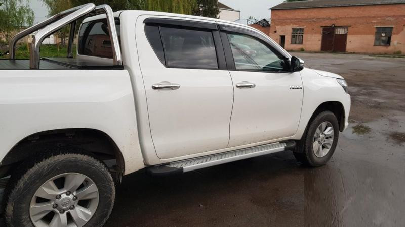 Купити Бокові пороги Allmond Grey (2 шт., алюміній) для Toyota Hilux 2015- рр