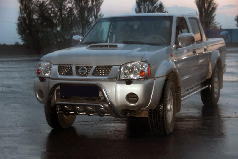 Купити Кенгурятник WT002 (нерж) для Nissan NP300 1999-2015