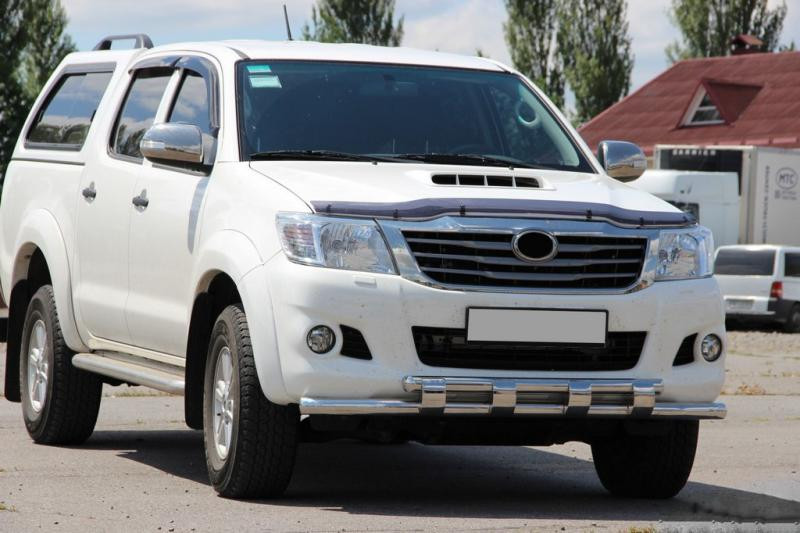 Купити Передній захист ST015 (нерж.) для Toyota Hilux 2006-2015 рр