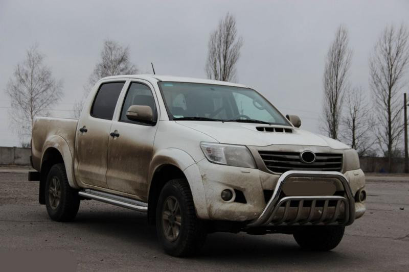 Купити Кенгурятник WT002 (нерж.) для Toyota Hilux 2006-2015 рр
