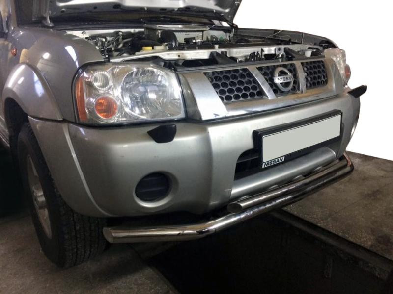 Купити Передній захист ST014 (нерж) для Nissan NP300 1999-2015