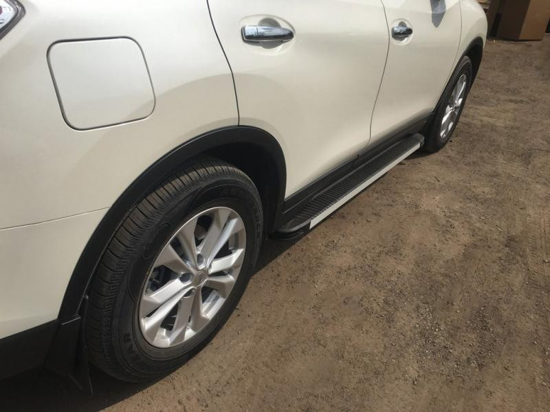 Купити Бокові пороги Maya V1 (2 шт, алюміній) для Nissan X-trail T32 / Rogue 2014-2021 рр