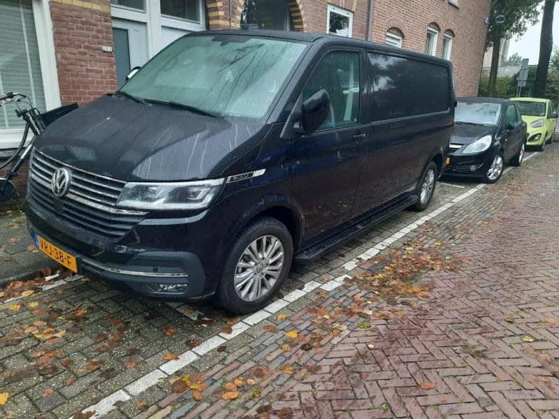 Купить Боковые пороги Allmond Black (2 шт., алюминий) Длинная база для Volkswagen T6