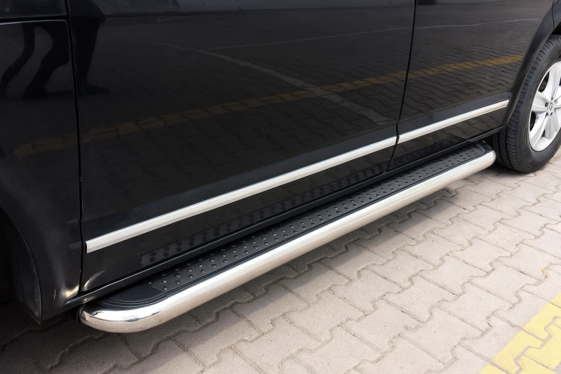 Купити Бокові пороги Maydos V2 (2 шт., алюміній -2025 нерж) Тільки на коротку базу для Volkswagen T5 2010-2015 рр