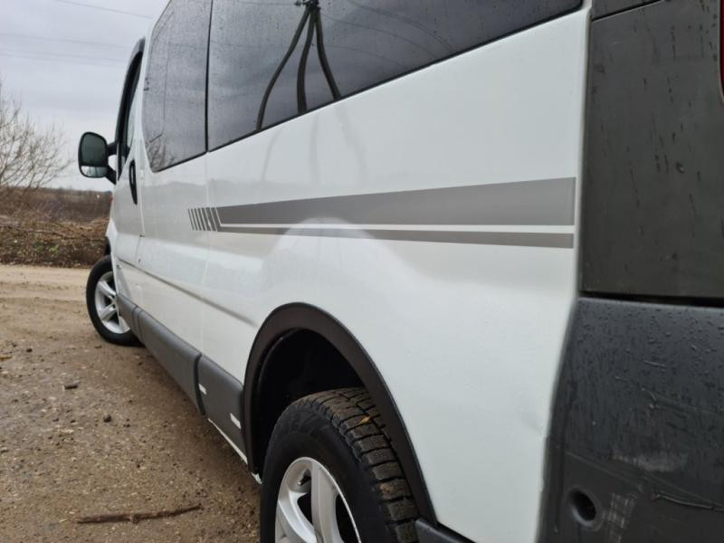 Купити Накладки на колісні арки (4 шт, чорні) 2001-2007, чорний пластик для Opel Vivaro рр