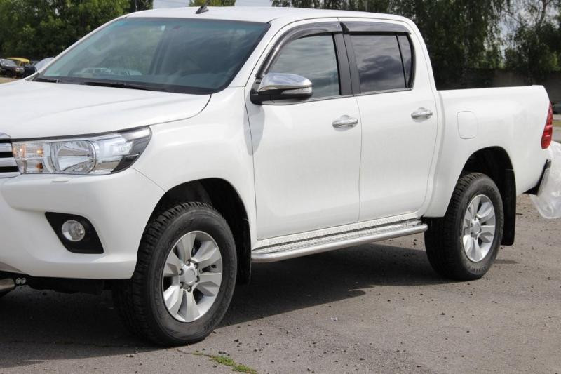 Купити Бокові пороги KB001 (нерж) 60 мм для Toyota Hilux 2015- рр