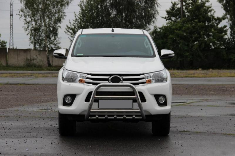 Купити Передній захист QT008 (нерж) для Toyota Hilux 2015- рр