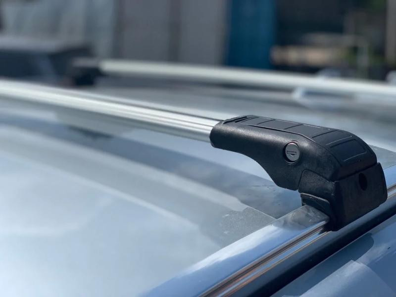 Купити Багажник (поперечини) на інтегровані рейлінги Wingbar V2 (2 шт) Чорний для Volkswagen Touareg 2018- рр