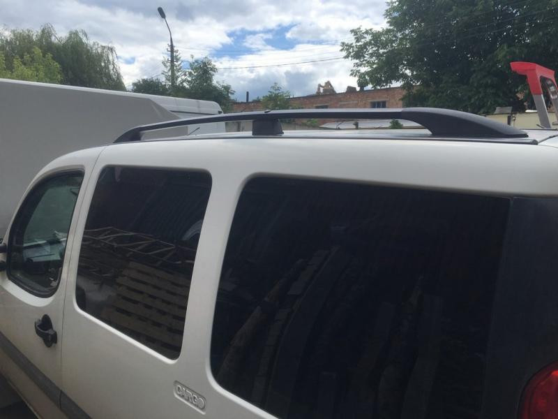 Купити Рейлінги Чорні Максі база, металеві ніжки для Fiat Doblo I 2005-2010 рр