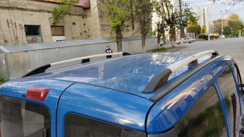 Купити Рейлінги Хром (пласт. ніжки) Максі база, пластикові ніжки для Fiat Doblo I 2005-2010 рр