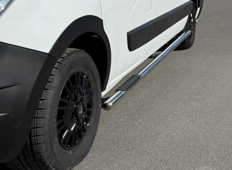 Купить Боковые трубы BB002 (2 шт., нерж.) Длинная база для Renault Master 2011-2023 гг