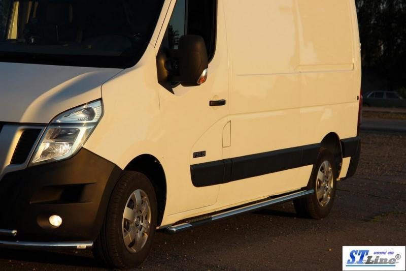 Купити Бічні труби BB002 (2 шт., нерж.) Середня база для Opel Movano 2010-2021 рр