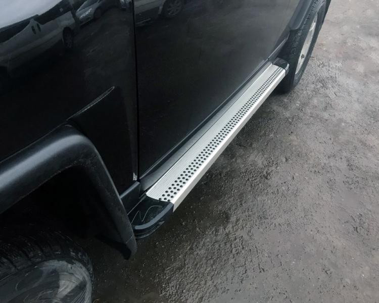 Купити Бокові пороги Maya V2 (2 шт., алюміній) для Toyota FJ Cruiser