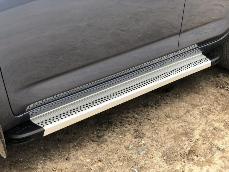 Купити Бокові пороги Maya V2 (2 шт., алюміній) для Toyota Rav 4 2006-2013 рр