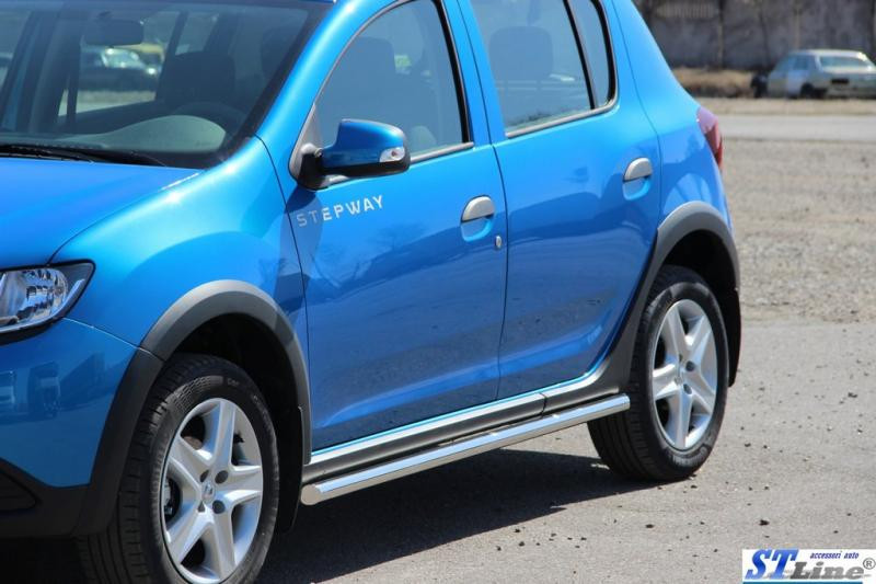 Купити Бічні труби BB001 (2 шт., нерж) 60 мм для Renault Sandero 2013-2022 рр