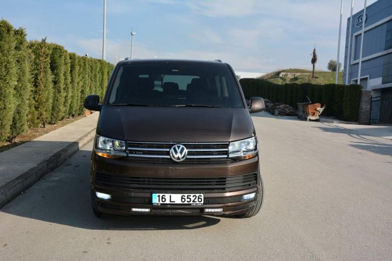 Купити Накладка на передній бампер Sport 2-LED 2015-2018 (під фарбування) для Volkswagen T6