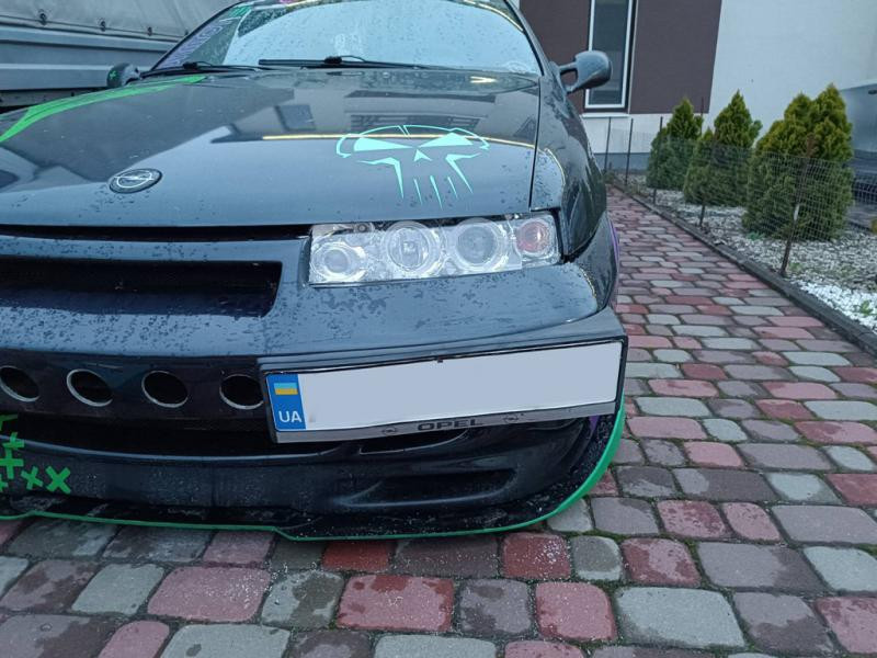 Купить Подставка под номер на край бампера (пластик) Черный мат