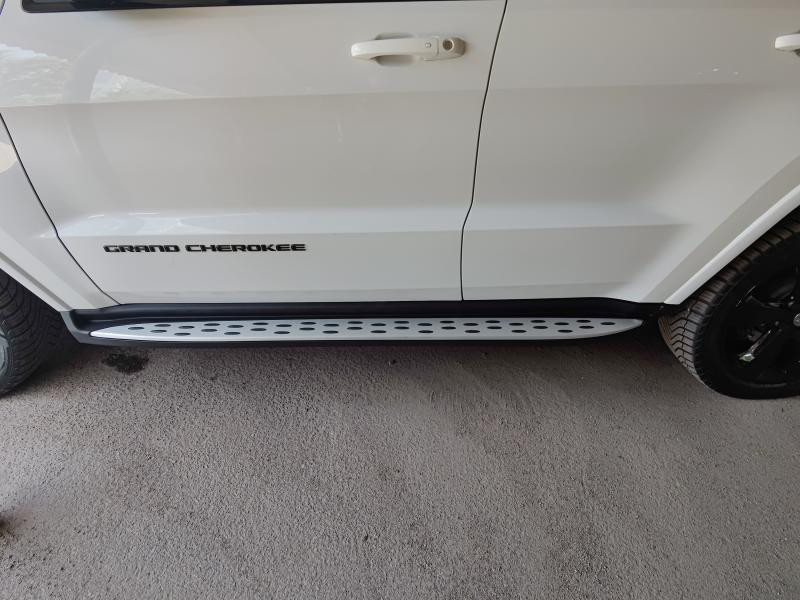 Купить Боковые пороги Оригинал (2 шт) для Jeep Grand Cherokee WK2 2010-2021 гг
