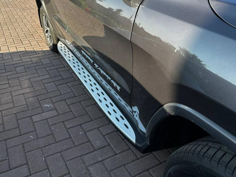 Купить Боковые пороги Оригинал (2 шт) для Jeep Grand Cherokee WK2 2010-2021 гг