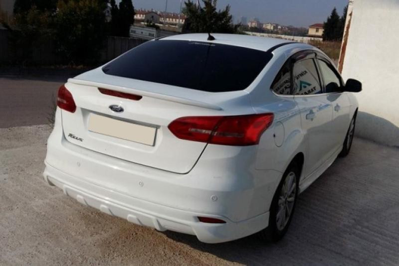 Купити Накладка на задній бампер Sedan 2015-2025 (під фарбування) для Ford Focus III рр