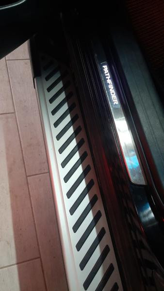 Купити Бокові пороги Line (2 шт, алюміній) для Nissan Pathfinder R52 2012-2021 рр