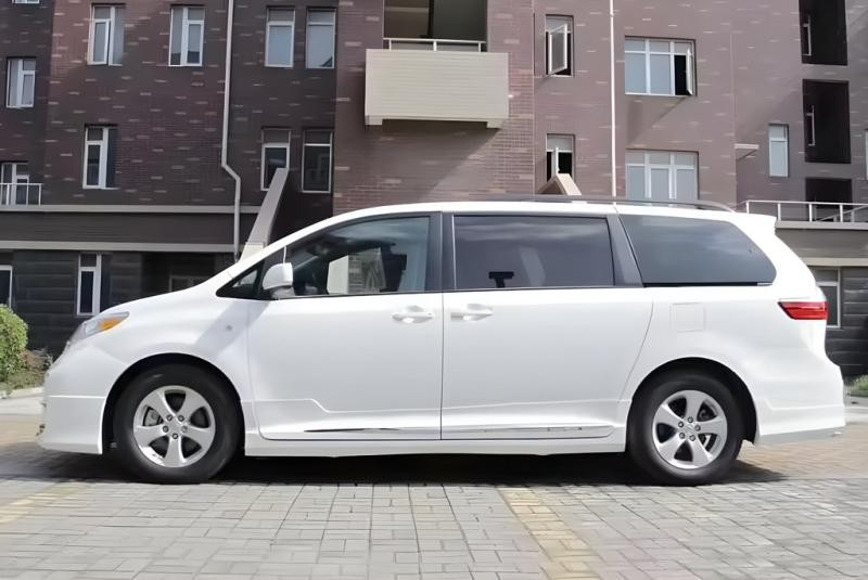 Купить Комплект обвесов GBT для Toyota Sienna 2010-2020 гг