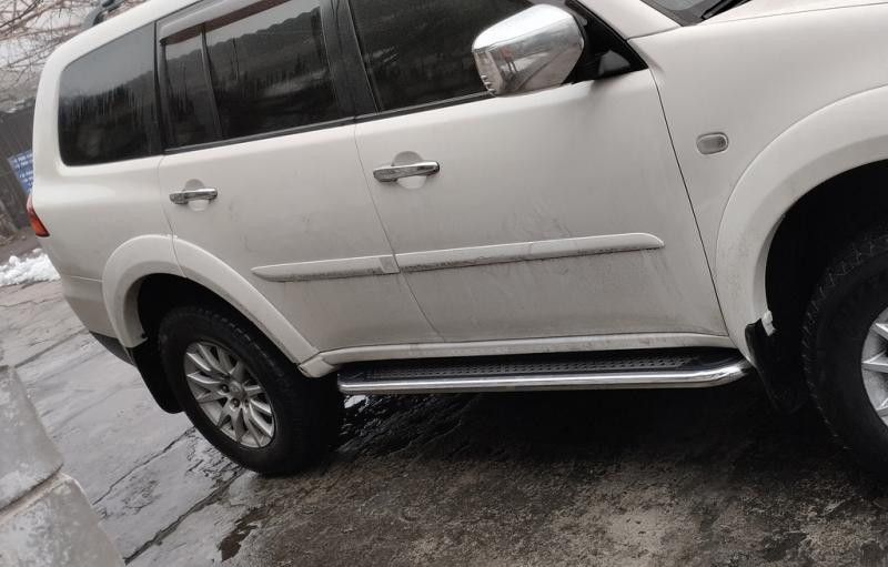 Купити Бокові пороги Maydos V2 (2 шт., алюміній -2025 нерж) для Mitsubishi Pajero Sport 2008-2015 рр