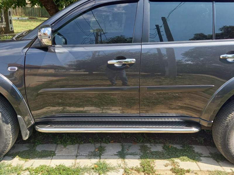 Купити Бокові пороги Maydos V2 (2 шт., алюміній -2025 нерж) для Mitsubishi Pajero Sport 2008-2015 рр