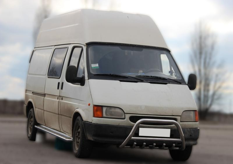 Купити Кенгурятник WT003 (нерж) для Ford Transit 1991-2000 рр