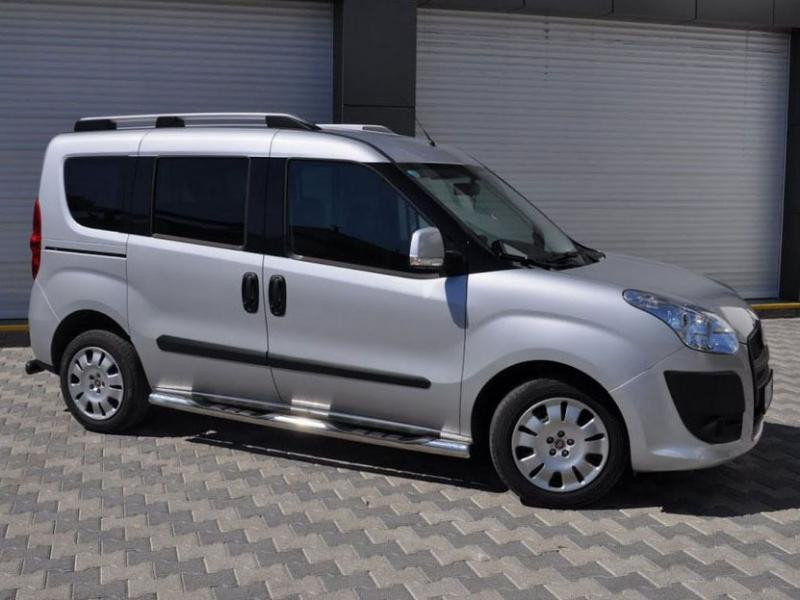 Купити Бічні труби (2 шт., нерж.) 70мм, Стандартна база для Fiat Doblo II 2010-2022 рр