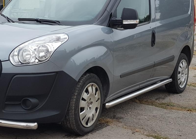 Купити Бічні труби (2 шт., нерж.) 70мм, Стандартна база для Fiat Doblo II 2010-2022 рр